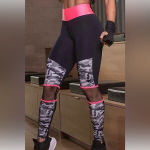 Women's Camouflage Leggings with Pink Accents